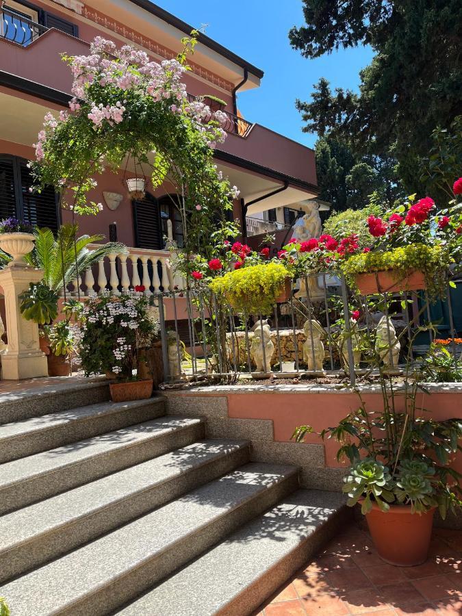 B&B Villa Regina Санта Доменика Екстериор снимка