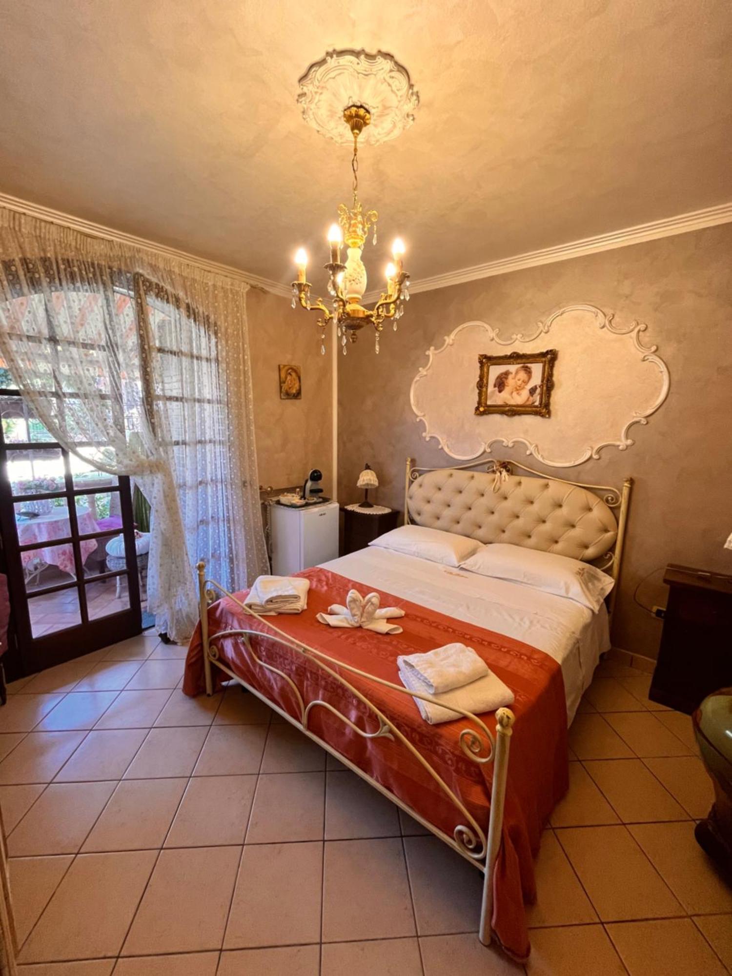 B&B Villa Regina Санта Доменика Екстериор снимка