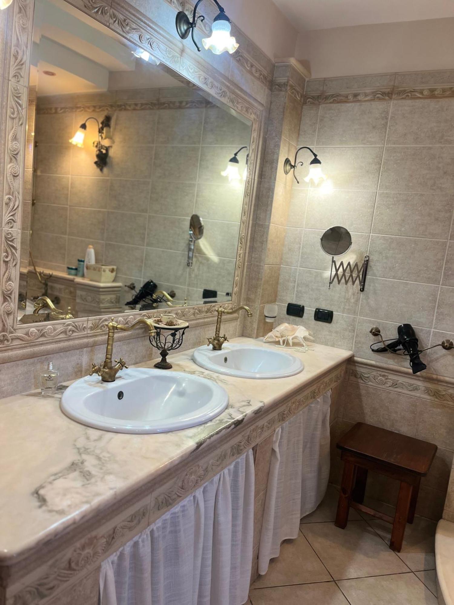 B&B Villa Regina Санта Доменика Екстериор снимка