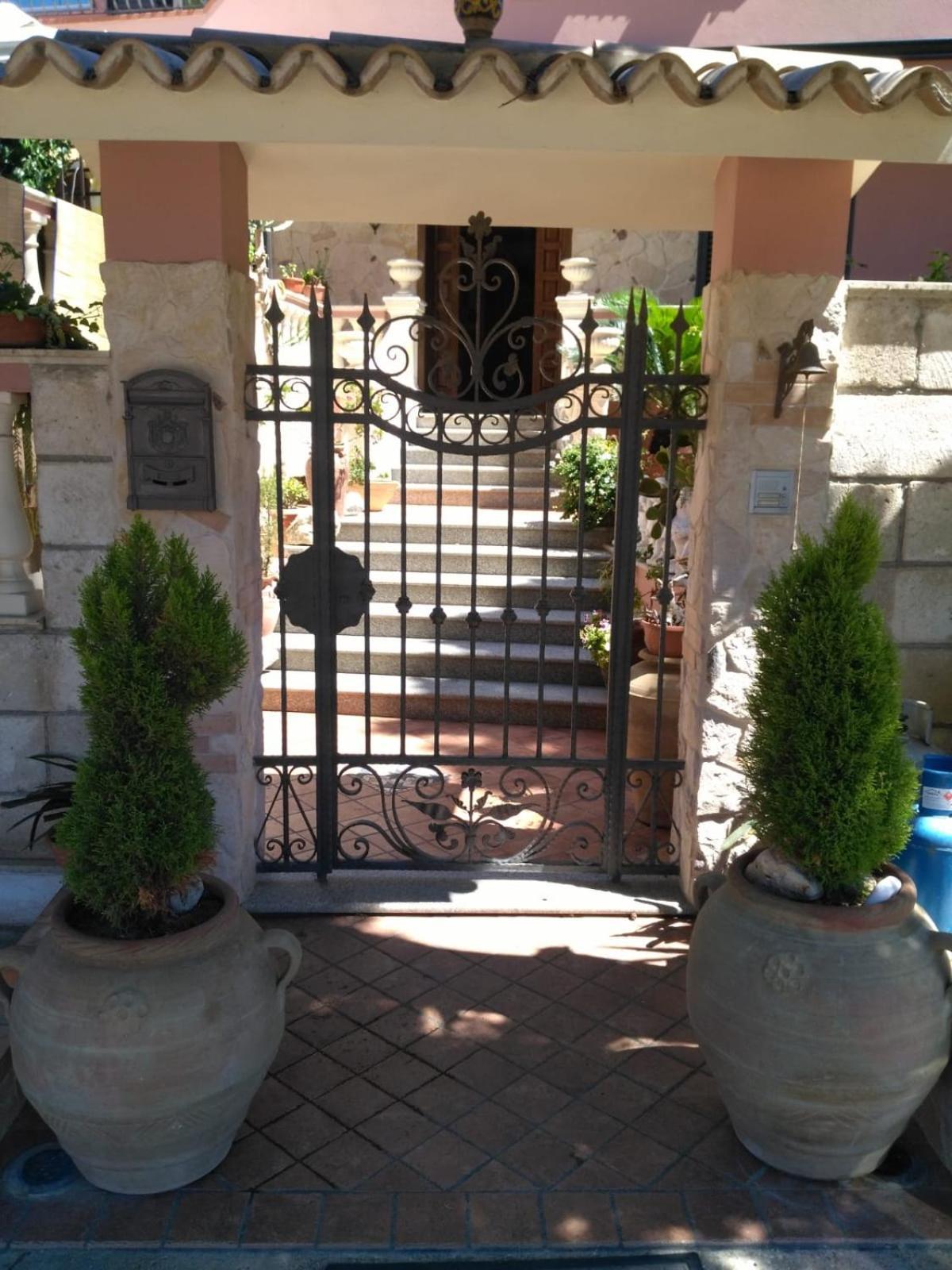 B&B Villa Regina Санта Доменика Екстериор снимка
