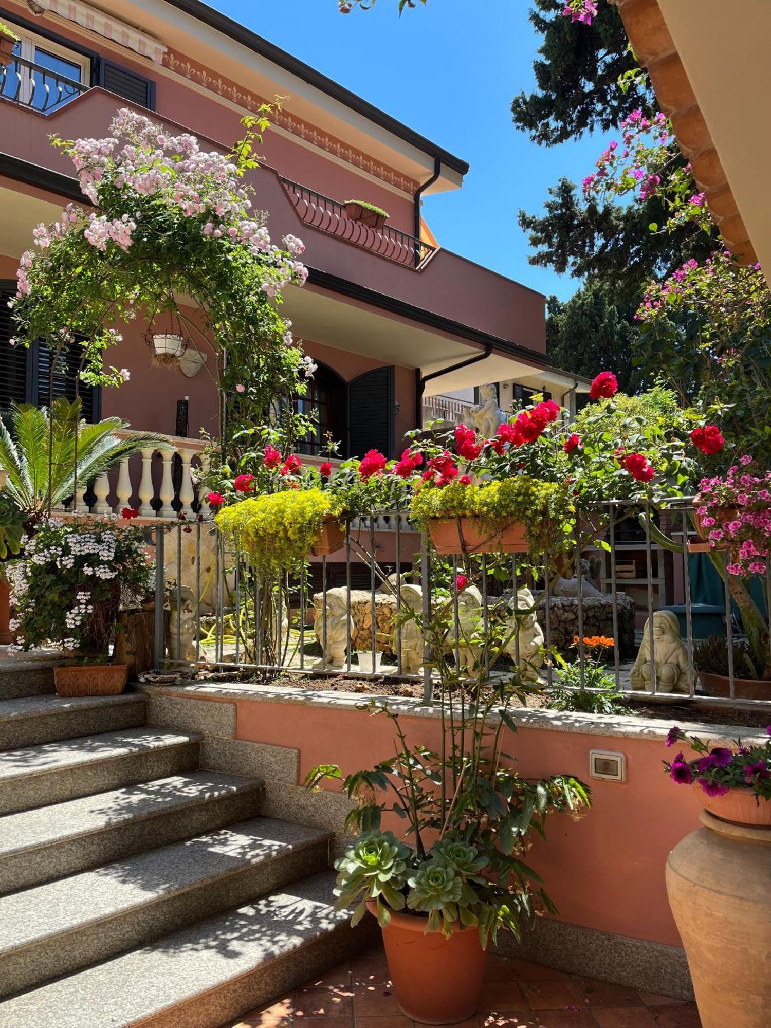 B&B Villa Regina Санта Доменика Екстериор снимка