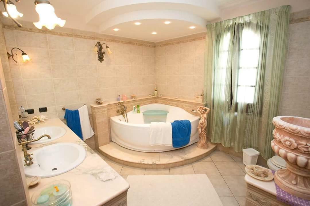 B&B Villa Regina Санта Доменика Екстериор снимка